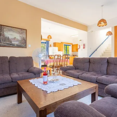 Charoula Thio Βίλα Πόλη