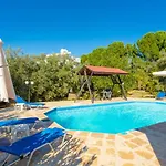 Charoula Thio Large Private Pool Ac Wifi