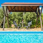Charoula Thio Large Private Pool Ac Wifi * Polis