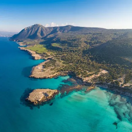 Charoula Thio Villa *